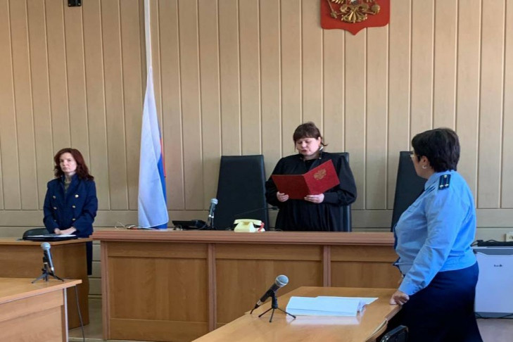 Житель Кыштовки поджег знакомую во время пьяной вечеринки