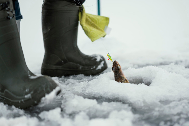 Опасный лед: еще два рыбака утонули в Новосибирской области