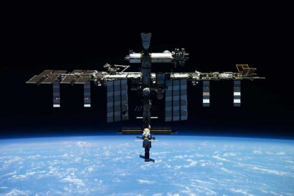 Международную космическую станцию с балкона сфотографировал споттер из Новосибирска