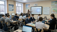 Новосибирские школьники будут изучать ИИ по единым федеральным нормативам