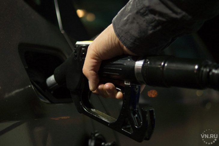 Причины подорожания бензина раскрыл глава «Роснефти»