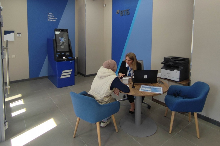 Офис ВТБ нового формата открылся в Октябрьском районе Новосибирска