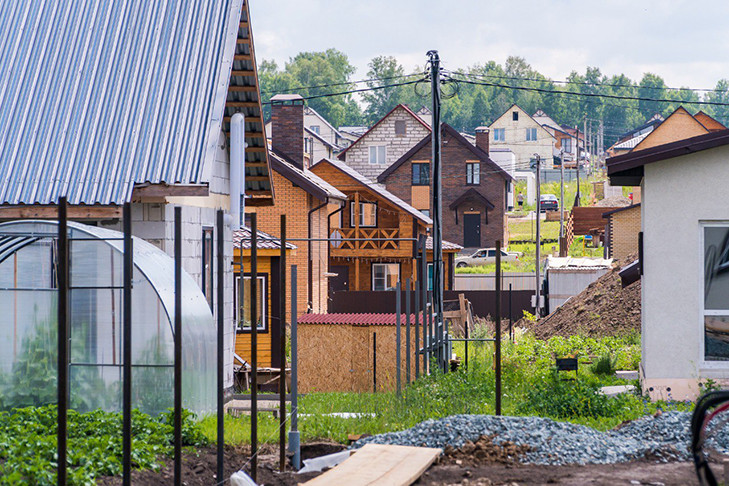 Загород под ключ: как россияне покупают, строят и ремонтируют частные дома