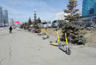 Нарушения в размещении электросамокатов в Новосибирске уже нашли депутаты