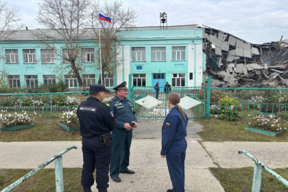 Андрей Травников заявил о смене приоритетов после обрушения школы в Татарске