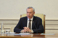 Андрей Травников сохранил место в топ-10 рейтинга губернаторов