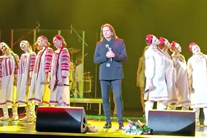 Дима Маликов спел «Золотой рассвет» с хором Новосибирского агроуниверситета