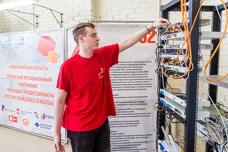 Больше половины абитуриентов СФО планируют учиться в родном городе