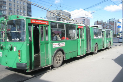 Водителям троллейбусов и трамваев задолжали 14 миллионов зарплаты