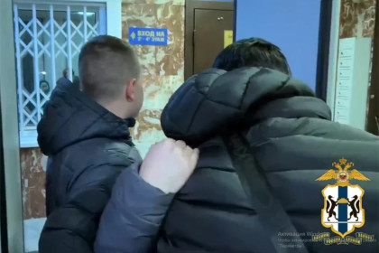 Цыгане на камеру признались в избиении 19-летней пассажирки троллейбуса