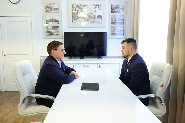 Владимир Якушев предложил Герою России Владимиру Сайбелю возглавить направление народной программы ЕР по поддержке участников СВО