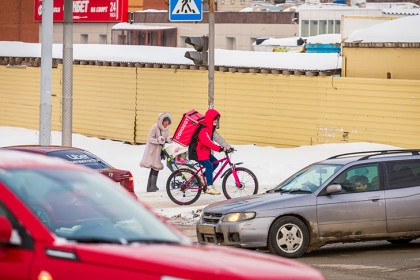 Рынок доставки и еды навынос в Новосибирске резко вырос