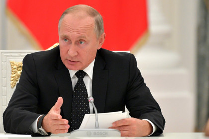 Владимир Путин поручил новым губернаторам снизить уровень бедности 
