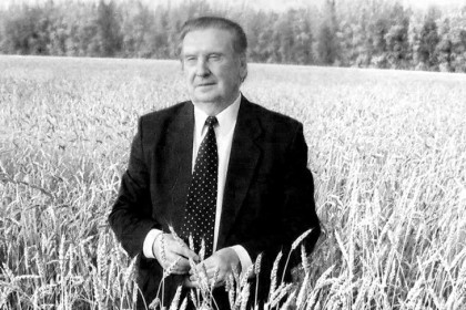Умер экс-глава трех районов Новосибирской области Иван Михайлов