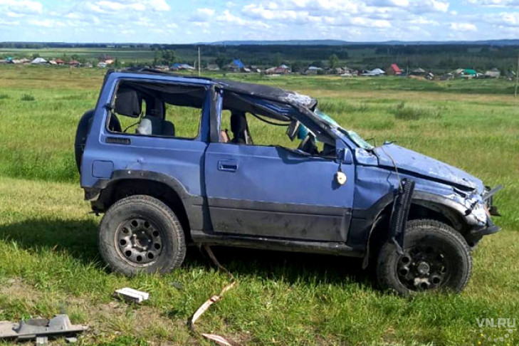 В трехдверке Suzuki Escudo перевернулся и погиб водитель