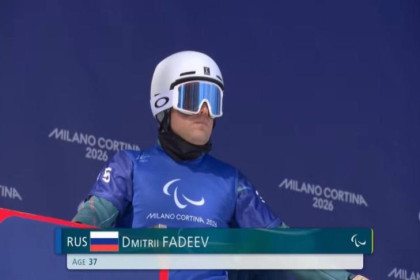 Паралимпиада-2026: новосибирский сноуборист не пробился в полуфинал сноуборд-кросса