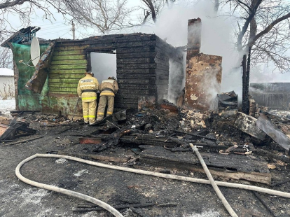 Мама и четверо детей погибли в огне в Новосибирской области