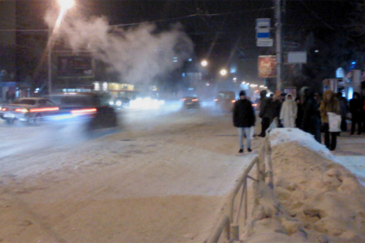 Самые заваленные снегом улицы нашел мэр Новосибирска