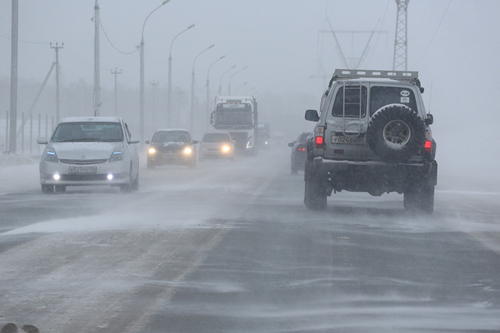 Ураганный ветер: экстренное предупреждение объявлено в Новосибирской области
