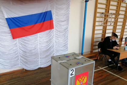 Все сигналы с избирательных участков оперативно отработал Избирком Новосибирской области в первый день голосования