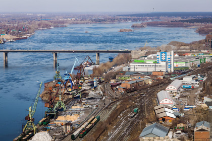 Избавил от крыс: Димитровский мост Новосибирска отмечает 45-летие
