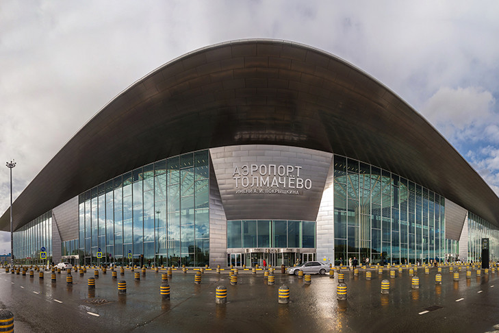 В аэропорту Толмачево задерживается прилет семи рейсов 22 октября