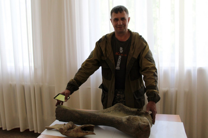 Кость мамонта нашел в Берди житель Искитима