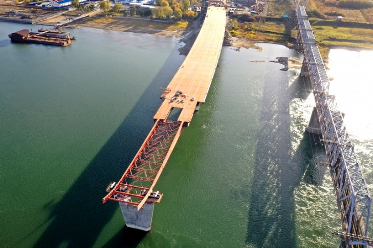 Мостостроители приступили к 10 стадии надвижки Центрального моста 