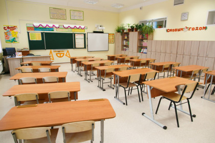 Третью школу закрывают на карантин в Новосибирской области