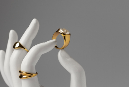 На ювелирные украшения новосибирцы потратили пять миллиардов рублей