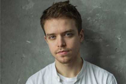 Музыкант Денис Стельмах проспал собственный концерт в Новосибирске