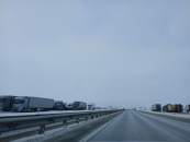 Временный запрет для движения большегрузов введут в Новосибирской области