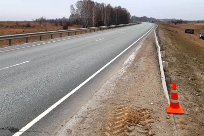 Водитель внедорожника погиб в ДТП под Новосибирском