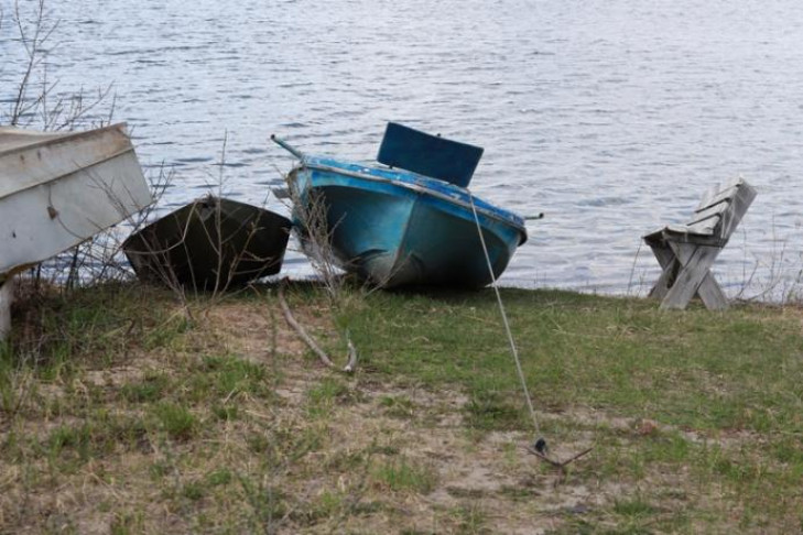 Детей на сломанном гидроцикле спасли на реке под Новосибирском