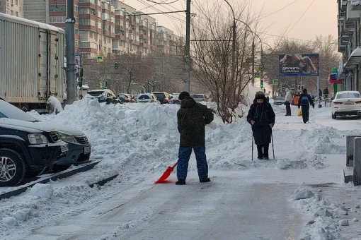 Сотни горожан стали жертвами гололеда в Новосибирске за неделю января-2026