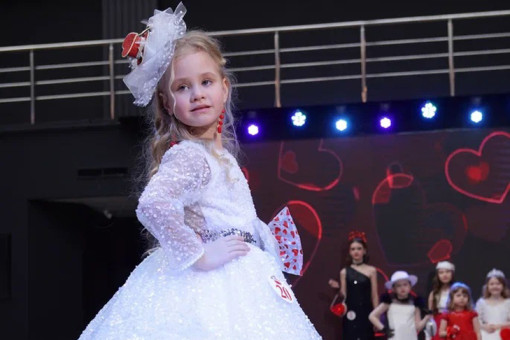 Пятилетняя Вероника из Новосибирска стала самой красивой девочкой в Сибири