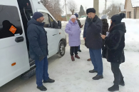 Глава города Оби Сергей Синяев лично проверил качество уборки снега на улицах