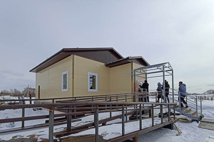 Фельдшерский пункт в поселке Осиновский Чулымского района строят по народной программе
