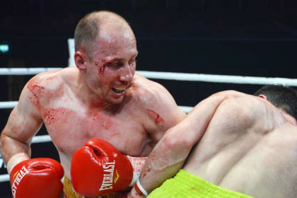 Боксеры устроили кровавую бойню в Новосибирске