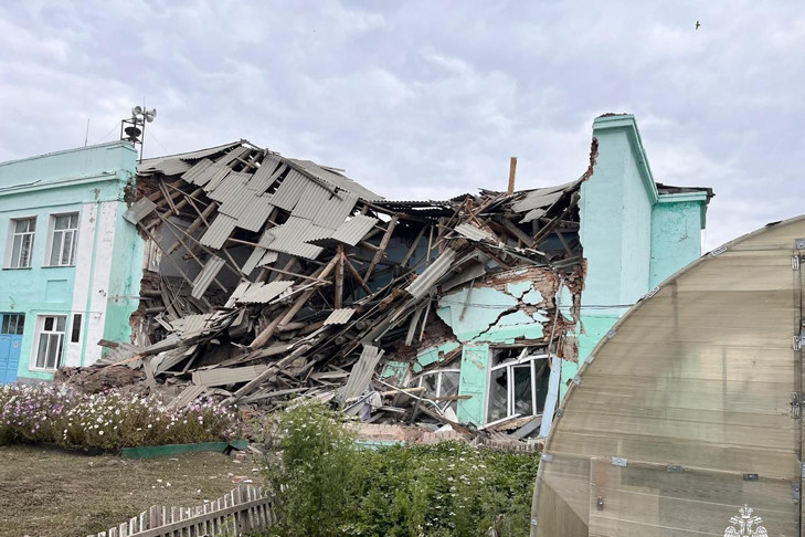 Проверка всех школа Татарского района организована после обрушения здания