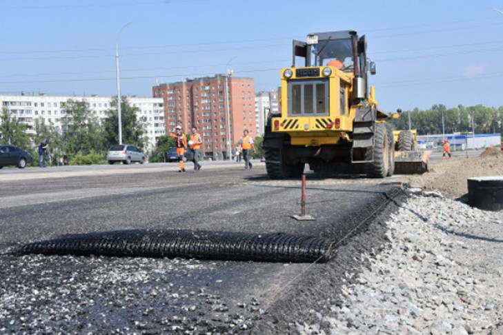 Около 3 миллиардов рублей пустят на дороги Новосибирска