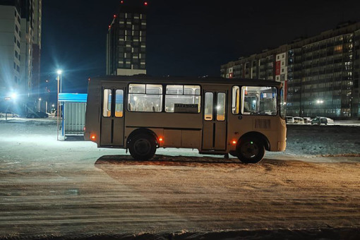 Автобус переехал поскользнувшегося ребенка в Новосибирске