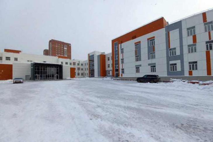 Школа с музеем и уникальными лабораториями готовится к вводу в Новосибирске