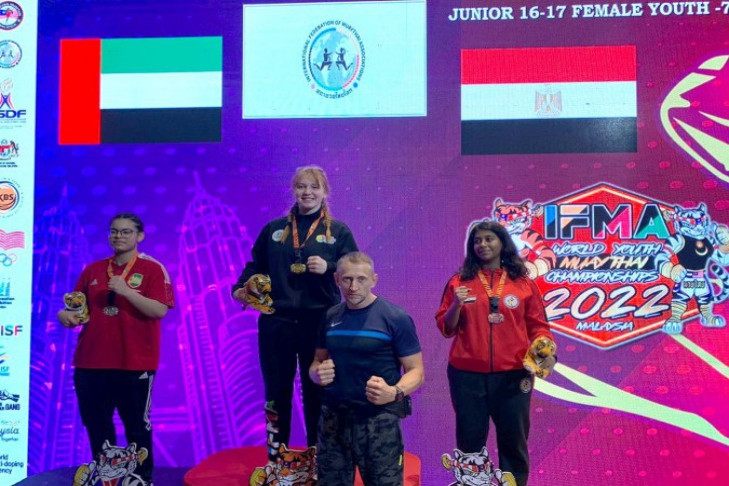 Сибирячка Алина Цыва под флагом IFMA взяла золото на первенстве мира по тайскому боксу