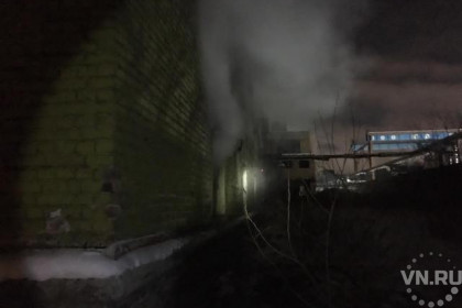 Два человека погибли при пожаре на улице Станционной в Новосибирске  