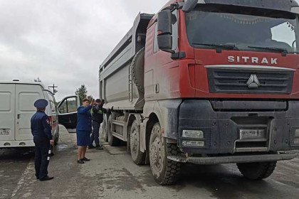 Азербайджанцев привлекли за 2-кратное превышение веса большегрузов под Новосибирском