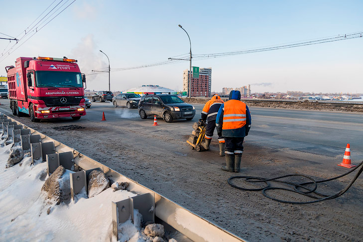 На ремонт 14 дорожных объектов потратят миллиард рублей в Новосибирске