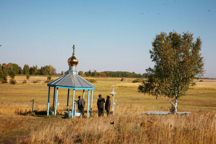 Святой источник обнаружили геодезисты в Венгеровском районе