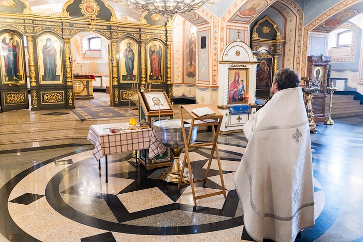 Настоятель храма Александр Лупарев рассказал новосибирцам о Троице-2025