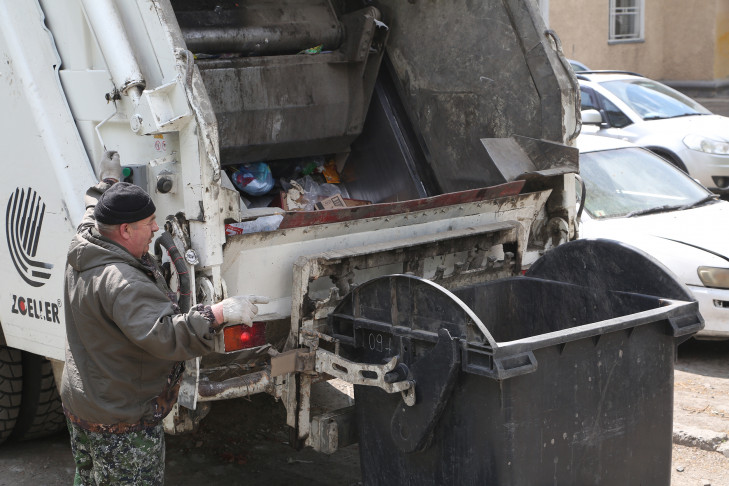 Перерасчета за вывоз мусора добились жители Венгерово